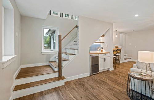 Modern Gem on 15 Acres, 5 Mi to Old Orchard Beach! - Foto 14