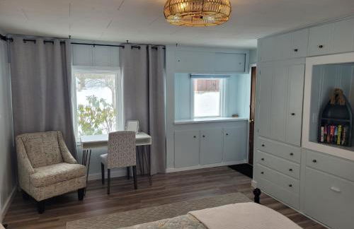 My Roam'n Empire - Super Cute with Toys! - Foto 29