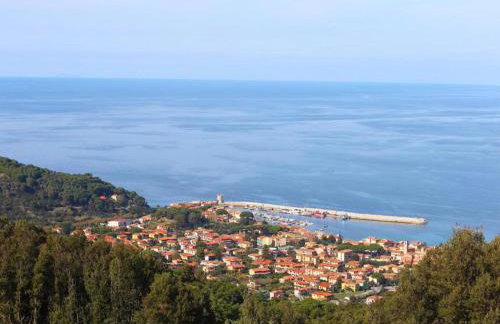 Huge Holiday Home in Marina di Castagneto Carducci near Sea - Foto 68