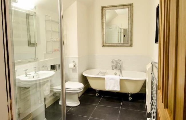 The Boys Dormitory - Foto 3