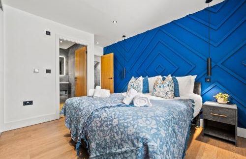 The Oaks Barn - A Countryside Luxury Rural Escape with Hot tub & Fire Pit! Tranquil Group Retreat - Sleeps 8, Pet Friendly & Off road Parking - By Blue Puffin Stays - Photo 19