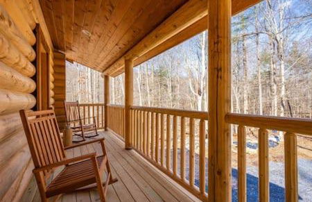 Studio apartment at Sugarloaf Log House - Photo 1