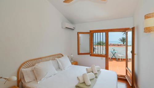 Bonita stay B Beach 1ªlínea, fibra, AA, BBQ, pool - Foto 2