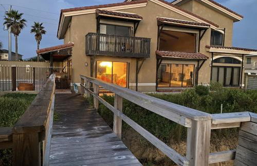 Flagler Beach Ocean Front Villa w/ Lg. In ground Pool-5-6Br/4Bth& attached apt - Photo 31