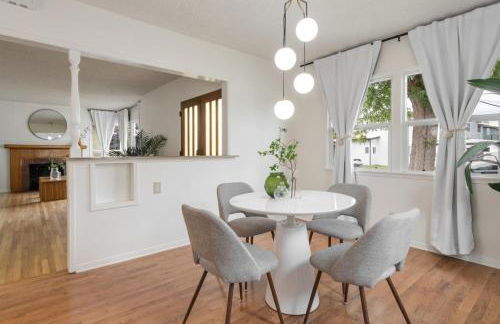 Vintage Vibes Near Airport Games Sleeps 8 - Foto 9