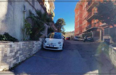 Overlooking Genoa - Foto 37