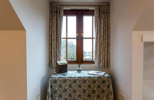 Studio in the Field - Photo 17