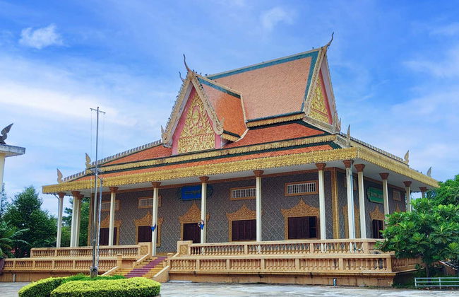 Excursión privada a Wat Vipassana Dkurak y Udong - Foto 1