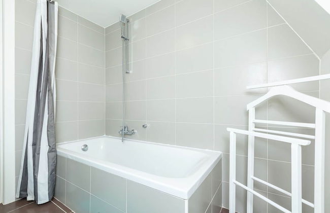 Relaxing Holiday Home in Adinkerke With Fenced Garden - Foto 54