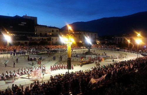 Piazza Maggiore - Photo 11