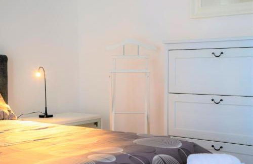 Casa Spezia - Metro Vicina, Wi-Fi Rapido & Netflix - Foto 8