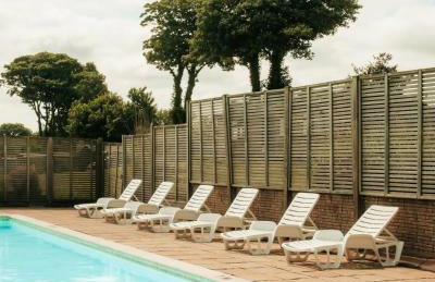 Hot Tub Lodge Cornwall - Meadow Lakes Holiday Park - Foto 13