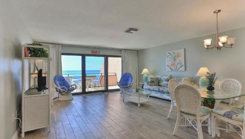 Aegean 204 - Beautiful Beach Front Second Floor Unit at the Aegean - Foto 4