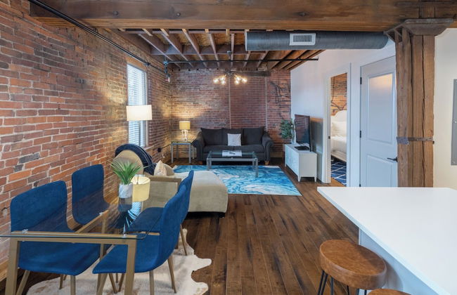 Contemporary Nashville at The 1865 - Photo 16