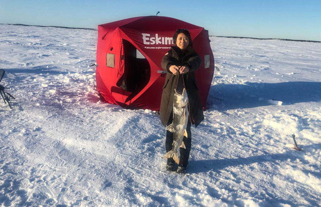 Pêche sur glace à Great Slave Lake - Photo 2