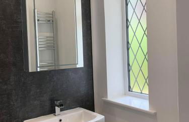 Crossing Cottage Sleeps 6 Parking, Family & Contractors Newark - Photo 14