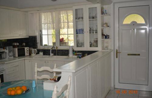 ELENI'S VILLAGE RELAXATION HOME - Photo 12