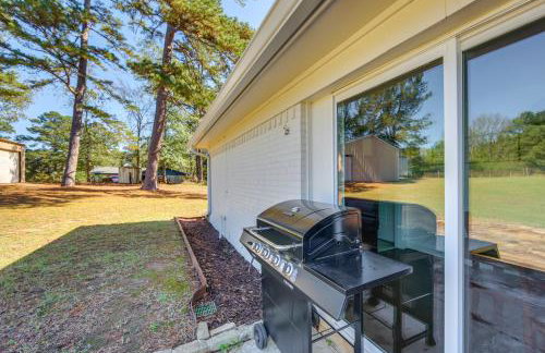 Fire Pit and Grill Tyler Home on 5 Acres! - Foto 23