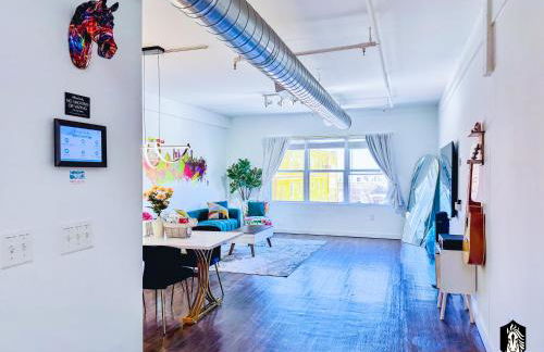 The Stallion #302 - Modern 2BD Loft in Downtown with free parking - Foto 18