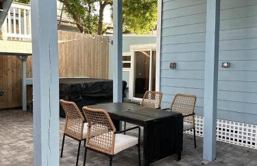 Ocean View 2BR w Hot Tub, Sauna & Wraparound Deck - Steps to Beach - Photo 25