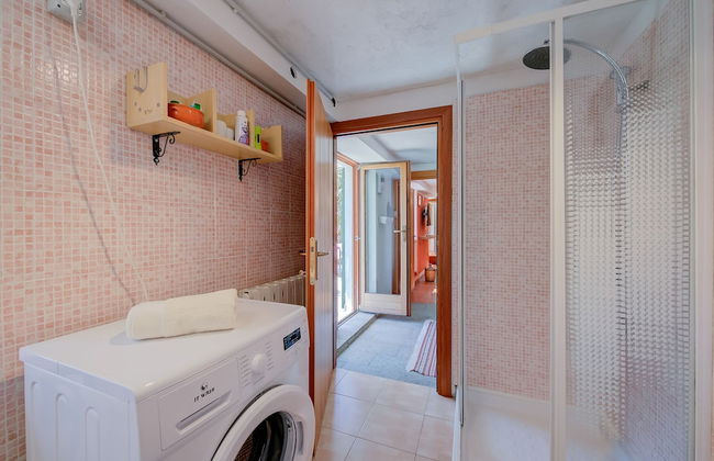 Cherry Tree House Family Friendly - Photo 12