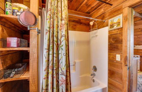 Rustic Cabin with Porches 8 Mi to Tallulah Gorge! - Photo 15