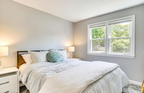 Private Beach and Resort-Style Perks Cape Cod Home - Foto 17