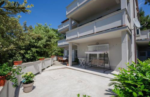 Apartments By the sea in Lopar - Photo 15