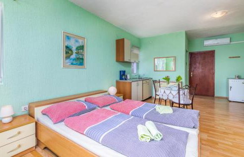 Stunning Apartment In Stara Baska - Foto 14