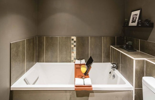 Luxe Living in a 2-bedroom Canary Wharf Haven - Foto 22