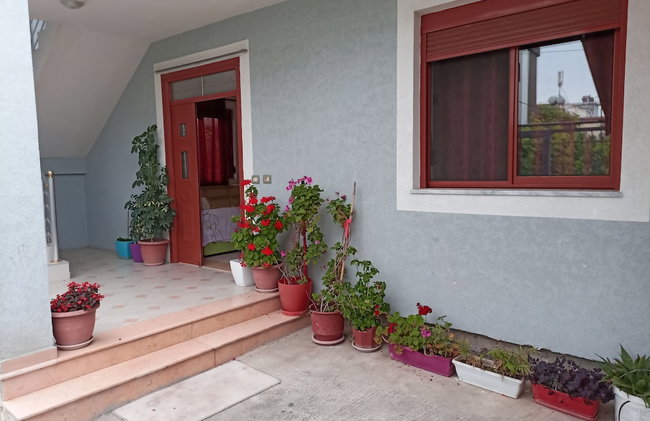 "quiet Independent Apartment With Garden." - Foto 8