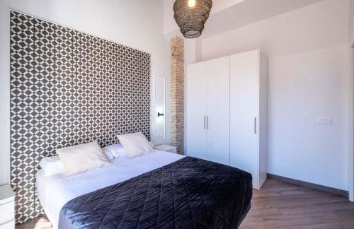 Spacious Penthouse with Massive Terrace - Photo 33