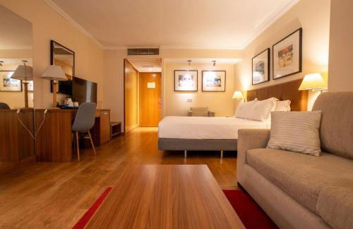 Aparto-Hotel Rosales - Photo 42