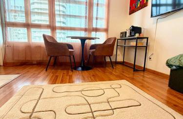 Y&E - Gare SNCF - Cité Congrès - Centre - Parking - Foto 1