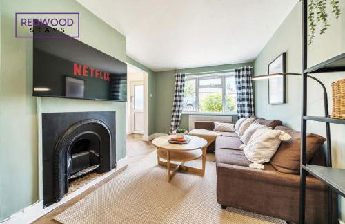 2 Bed 1 Bath House, Perfect for Corporate, Contractors & Families Free Parking, Garden, Netflix By Redwood Stays - Foto 2