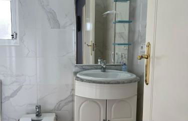 Roger's house frente al mar en Alicante - Photo 23