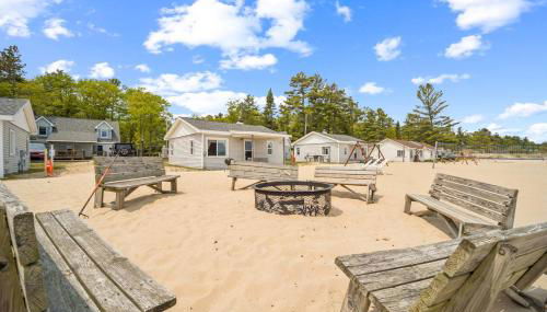 Sunnyside 3BR 1BA Relaxing Lakefront Retreat - Foto 2