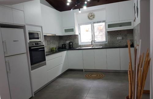 Join our relaxed house near the beach - Mosteiros - Foto 3