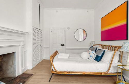 Historic 1790s Old Town Gem 5BR with Parking - Prince Street - Foto 32