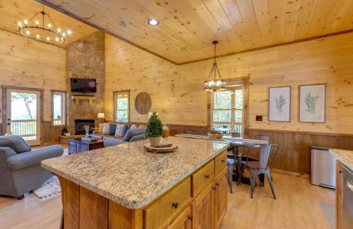Blue Ridge Vacation Rental with Deck and Game Room! - Foto 8