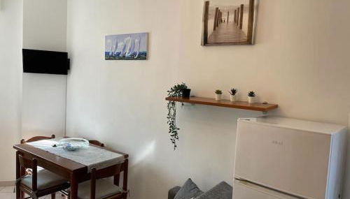 Luminoso bilocale, comfort a 300 m dal mare - Foto 3