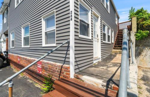 Beachfront Parking Salisbury Beach Retreat - Foto 40