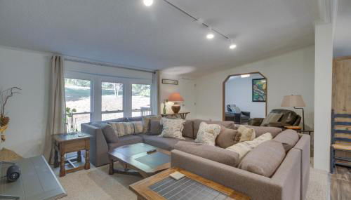 Spacious Home 10 Miles to Wintergreen Resort! - Foto 3