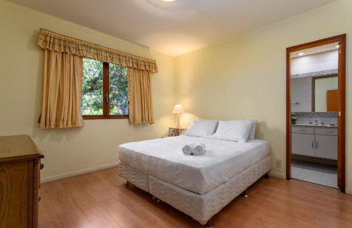 Casa na Granja Comary com piscina, churrasqueira e jacuzzi privativa - Foto 27