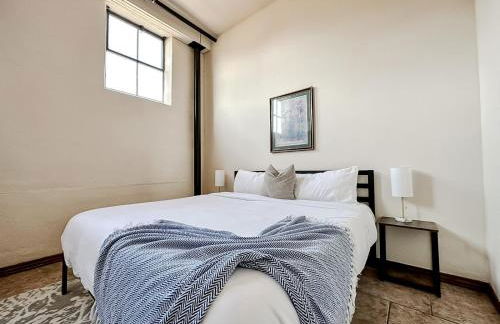 Sleepover 2BD 1BA Condos Downtown Springfield - Foto 57