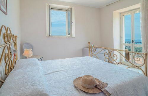 Mary's House - Photo 3