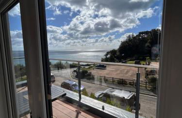 The Beach Retreat - Photo 21