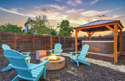 Mid-City 2BR Retreat Firepit Nights with Free Parking - Photo 42