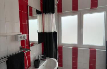 Sardine Sanctuary - The Cozy Can - Foto 13