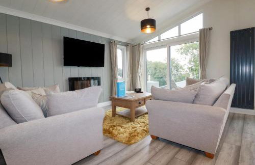 Mordros Lodge - Photo 3